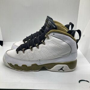 Nike Air Jordan 9 Retro Statue Boys White Gold Shoes Size 6.5Y 302359-109